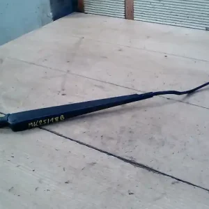 Vedd meg most CITROEN XSARA 97.11-00.10 Ablaktörlő kar bal első bontott alkatrész