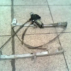 Ajánlat CITROEN XSARA 97.11-00.10 Bal első ablakemelő szerkezet elektromos bontott alkatrész