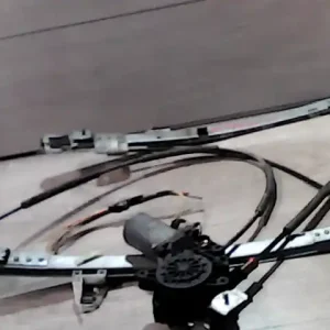 Bestseller CITROEN XSARA 97.11-00.10 Bal első ablakemelő szerkezet elektromos bontott alkatrész