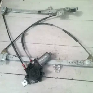 Vedd meg online CITROEN XSARA 97.11-00.10 Jobb első ablakemelő szerkezet elektromos bontott alkatrész