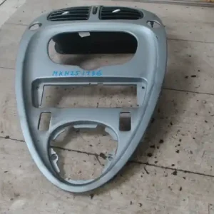 Szuper ajánlat CITROEN XSARA PICASSO 04- Középkonzol keret bontott alkatrész