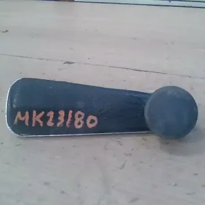 Korlátozott ajánlat DACIA 1310 Ablak tekerő kar bontott alkatrész