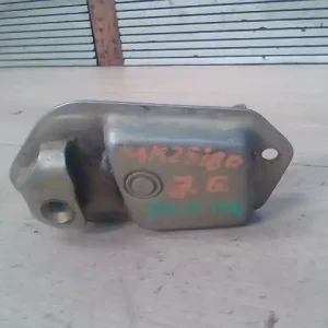 Alacsony ár DACIA 1310 Bal első ajtó zárszerkezet mechanikus 4 ajtós bontott alkatrész