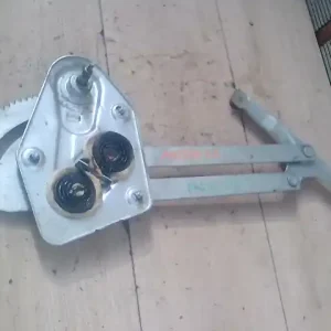 Akciós ár DACIA 1310 Jobb első ablakemelő szerkezet mechanikus bontott alkatrész