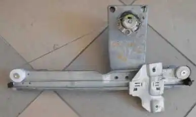 DACIA DUSTER Jobb hátsó ablakemelő szerkezet elektromos bontott alkatrész Expressz szállítás