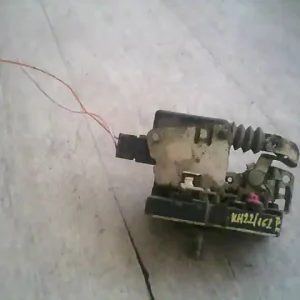 DACIA LOGAN 04.11-08.06 Bal első ajtó zárszerkezet központi záras bontott alkatrész Expressz szállítás