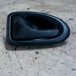 Legjobb ár DACIA LOGAN 04.11-08.06 Bal hátsó belső kilincs bontott alkatrész