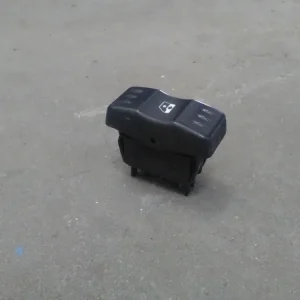 DACIA LOGAN 04.11-08.06 Jobb első ablakemelő kapcsoló 5 lábas bontott alkatrész Népszerű