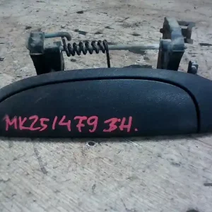 Akció DACIA LOGAN 04.11-08.06 Bal hátsó külső kilincs bontott alkatrész