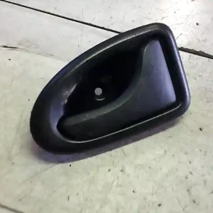 Akciós ár DACIA LOGAN 04.11-08.06 Jobb első belső kilincs bontott alkatrész