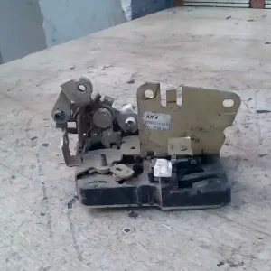 DACIA LOGAN 04.11-08.06 Jobb hátsó ajtó zárszerkezet mechanikus bontott alkatrész Ne maradj le