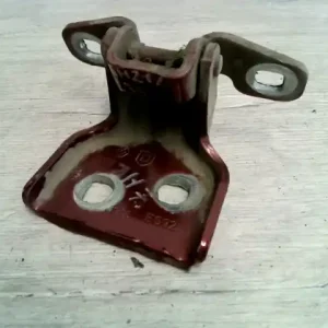 Kedvezmény DACIA LOGAN 04.11-08.06 Jobb hátsó felső ajtózsanér bontott alkatrész