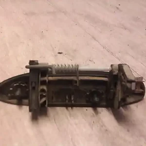 Azonnal elérhető DACIA LOGAN 04.11-08.06 Jobb hátsó külső kilincs bontott alkatrész