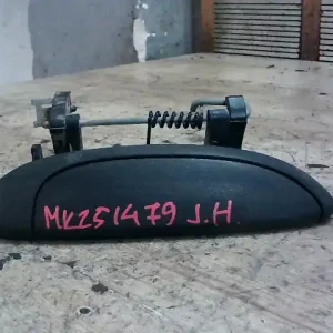 Kedvezményes ár DACIA LOGAN 04.11-08.06 Jobb hátsó külső kilincs bontott alkatrész