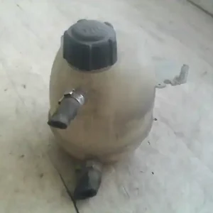 DACIA LOGAN 04.11-08.06 Kiegyenlítő tartály bontott alkatrész Végkiárusítás