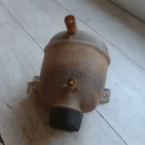 Kiárusítás DACIA LOGAN 04.11-08.06 Kiegyenlítő tartály bontott alkatrész