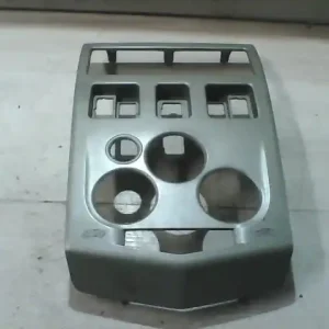 Végkiárusítás DACIA LOGAN 04.11-08.06 Középkonzol keret bontott alkatrész