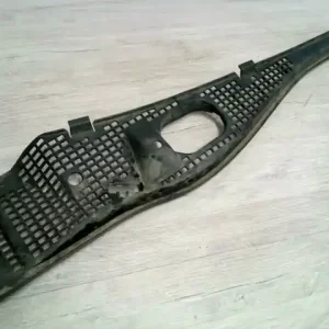 Biztonságos vásárlás DACIA LOGAN 04.11-08.06 Levélrács jobb bontott alkatrész