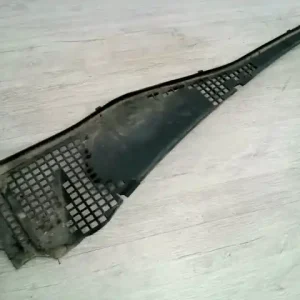 DACIA LOGAN 04.11-08.06 Levélrács bal bontott alkatrész Alacsony ár