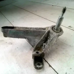 Vedd meg online DACIA LOGAN 04.11-08.06 Sebességváltó tartó bak bontott alkatrész