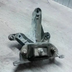 DACIA LOGAN 04.11-08.06 Sebességváltó tartó bak 1.5dci bontott alkatrész Vedd meg online