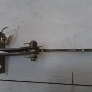 Kedvezményes ár DACIA LOGAN MCV 04.11-0812 Bal csomagtérajtó ajtóhatároló karosszérián levő bontott alkatrész