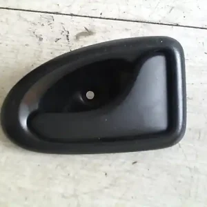 Azonnali szállítás DACIA LOGAN MCV 04.11-0812 Jobb első belső kilincs bontott alkatrész