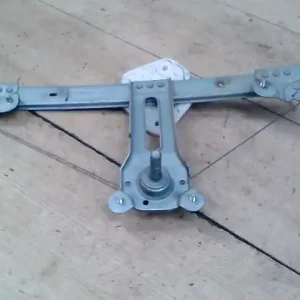 DACIA LOGAN MCV 04.11-0812 Jobb hátsó ablakemelő szerkezet mechanikus egyterű bontott alkatrész Prémium