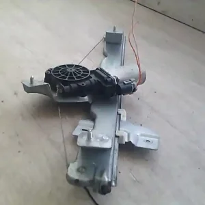 Bestseller DACIA SANDERO Jobb első ablakemelő szerkezet elektromos bontott alkatrész