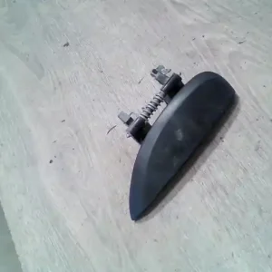 DACIA Sandero Stepway 2012.09.27-2016.12.31 Bal hátsó külső kilincs eső hátsó egyforma bontott alkatrész Outlet