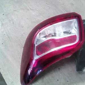 Kedvezmény DACIA Sandero Stepway 2012.09.27-2016.12.31 Jobb hátsó lámpa bontott alkatrész