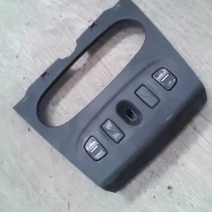 DACIA Sandero Stepway 2012.09.27-2016.12.31 Középkonzol vezérlőpanel elektromos ablakok jobb ball, bontott alkatrész Rendeld meg most