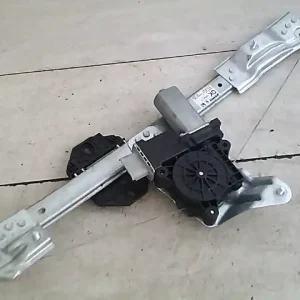 Outlet DACIA Sandero Stepway 2017.01.01- Bal első ablakemelő szerkezet elektromos bontott alkatrész