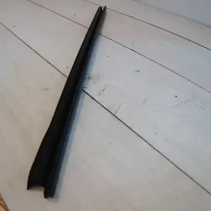 DACIA Sandero Stepway 2017.01.01- Bal első vízlehúzó gumicsíkkülső bontott alkatrész Olcsó