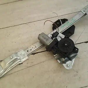 DACIA Sandero Stepway 2017.01.01- Jobb első ablakemelő szerkezet elektromos bontott alkatrész Vásárlói kedvenc