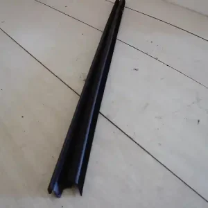 Legkelendőbb DACIA Sandero Stepway 2017.01.01- Jobb hátsó vízlehúzó gumicsík bontott alkatrész