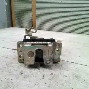 DAEWOO ESPERO Jobb első ajtó zárszerkezet mechanikus bontott alkatrész Kiárusítás