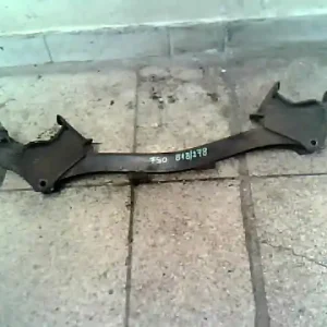 Szuper akció DAEWOO FSO Első bölcső futóműtartó segédkeret bontott alkatrész