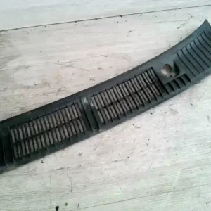 Népszerű DAEWOO FSO Bal levélrács bontott alkatrész