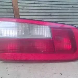 Vedd meg most RENAULT LAGUNA 00-05 Bal belső hátsó lámpa 5 ajtós bontott alkatrész