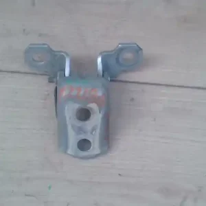 Árengedmény RENAULT LAGUNA 00-05 Bal első felső ajtózsanér bontott alkatrész