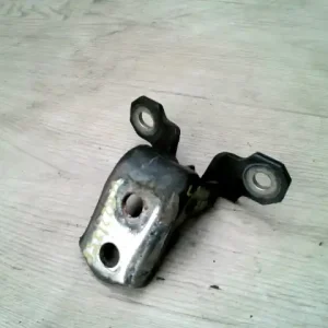 Végkiárusítás RENAULT LAGUNA 00-05 Bal első felső ajtózsanér 5 ajtós bontott alkatrész