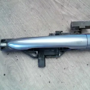 Árengedmény RENAULT LAGUNA 00-05 Bal hátsó külső kilincs bontott alkatrész