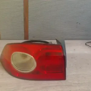 Vásárlói kedvenc RENAULT LAGUNA 00-05 Bal külső hátsó lámpa 5 ajtós bontott alkatrész