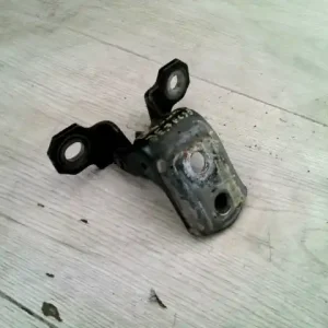 Vedd meg most RENAULT LAGUNA 00-05 Jobb első felső ajtózsanér 5 ajtós bontott alkatrész