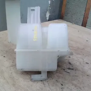 Alacsony ár RENAULT LAGUNA 00-05 Kiegyenlítő tartály bontott alkatrész