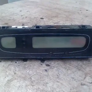 Vedd meg most RENAULT LAGUNA 00-05 Multifunkciós központi kijelző bontott alkatrész