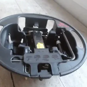 Vedd meg online RENAULT LAGUNA 00-05 Szerszámtartó pótkerékbe bontott alkatrész