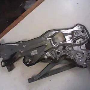 Akciós ár RENAULT LAGUNA 94-98 Bal hátsó ablakemelő szerkezet bontott alkatrész