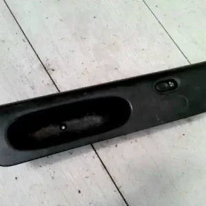 Vedd meg most RENAULT LAGUNA 94-98 Jobb első ablakemelő kapcsoló bontott alkatrész